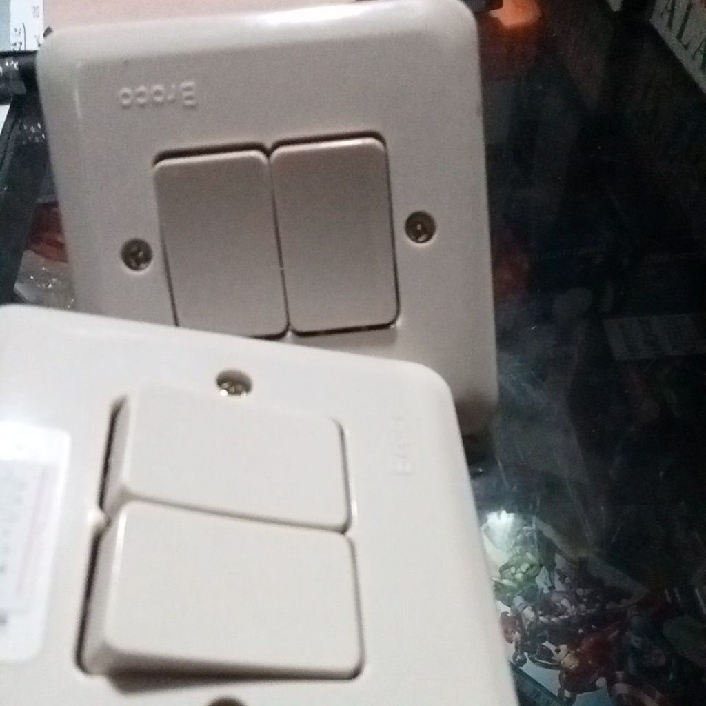 saklar lampu tanam isi 2 merk broco