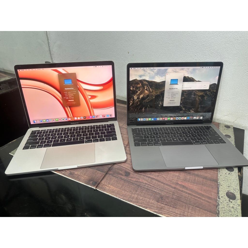 SECOND APPLE SILVER MACBOOK PRO 13" NON TOUCHBAR 8GB/126GB WARNA SILVER (DENT DIKIT) MB 2017