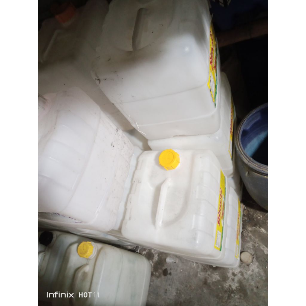 Jerigen Bekas Bimoli 18 Liter – Kondisi Masih Bagus
