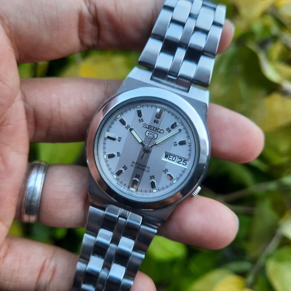 JDM  Seiko 5 Automatic SNK203K1 White Motif Dial SNK203 7S26-01R0