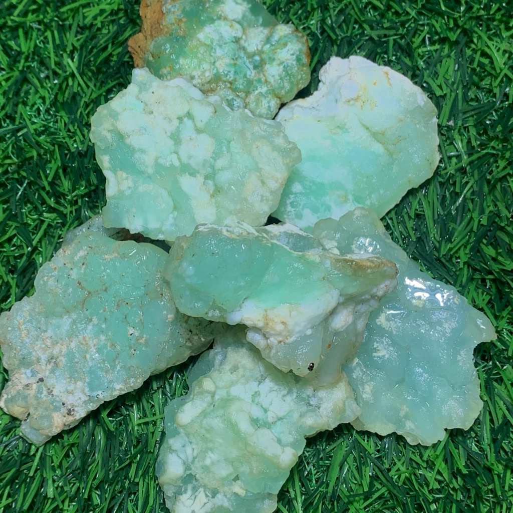 batu giok bau-bau super kristal natural aman / bahan giok sulawesi natural tembus senter / bongkahan