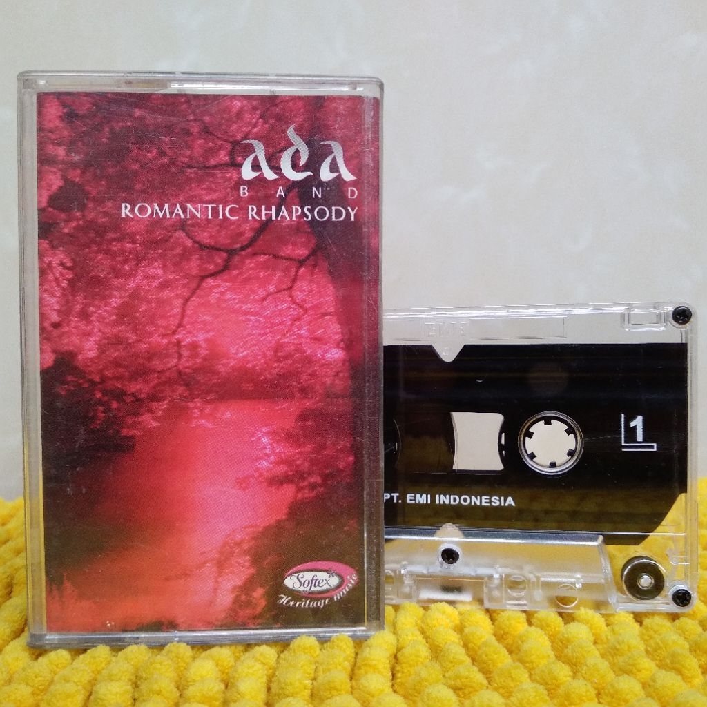 KASET PITA ADA BAND - ROMANTIC RHAPSODY