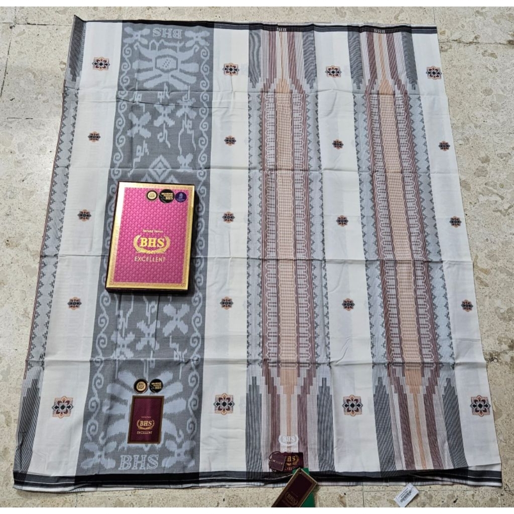 seri putih Bhs Exelent songket mix gold