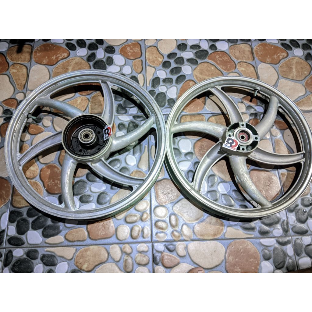 Velg ZEA Kitaco PNP yamaha F1zr alfachamp jupiter force 1 Velg lawasan ZEA kitaco Velg ZEA PNP yamah