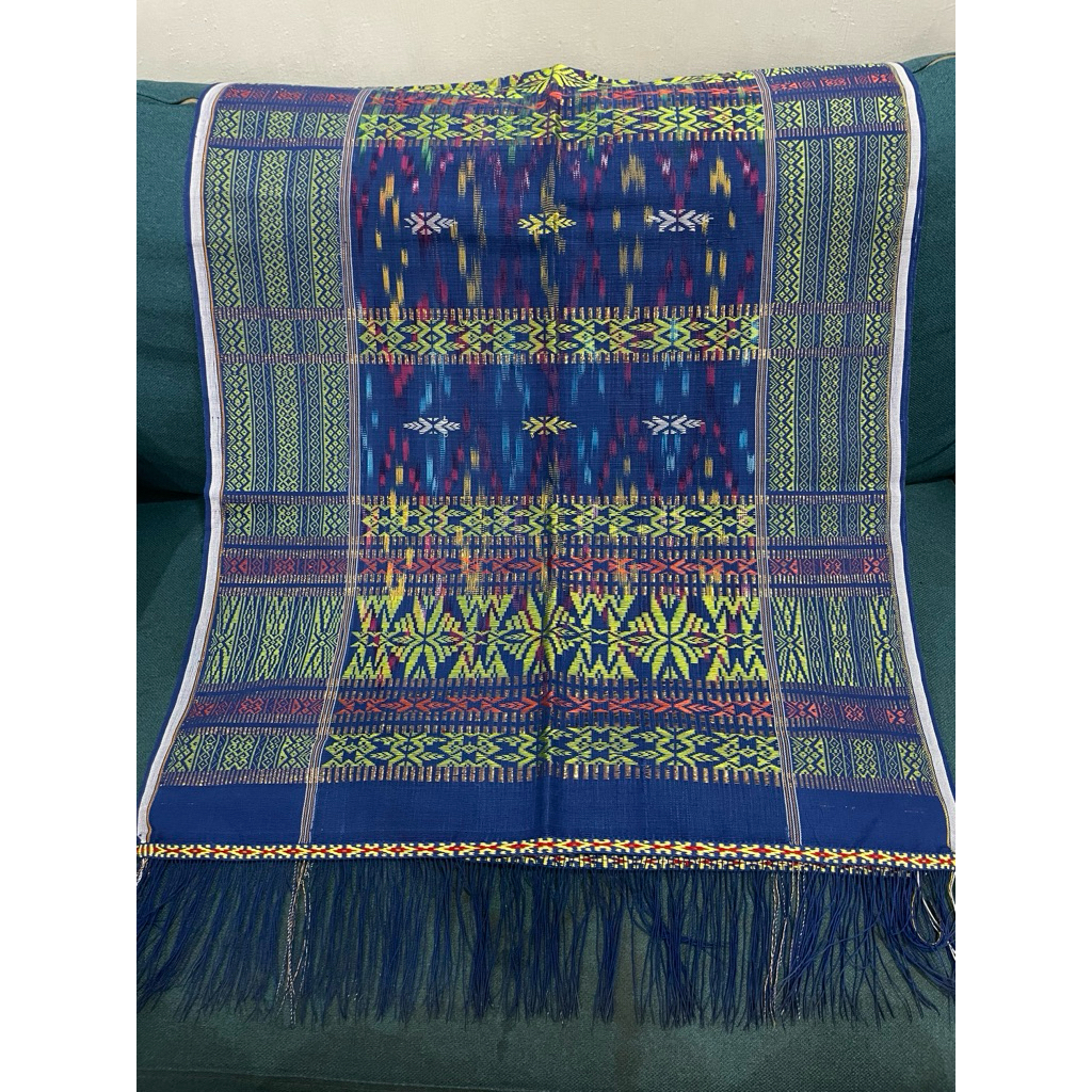 Uis Nipes Karo bahan sutra