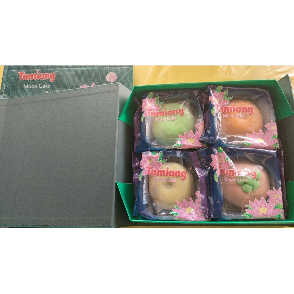 MOONCAKE TAMIANG SNOWSKIN 4 RASA MOTIF BUAH (DURIAN, KCG HITAM TELUR, KACANG TELUR, LIENYONG MOCCA)