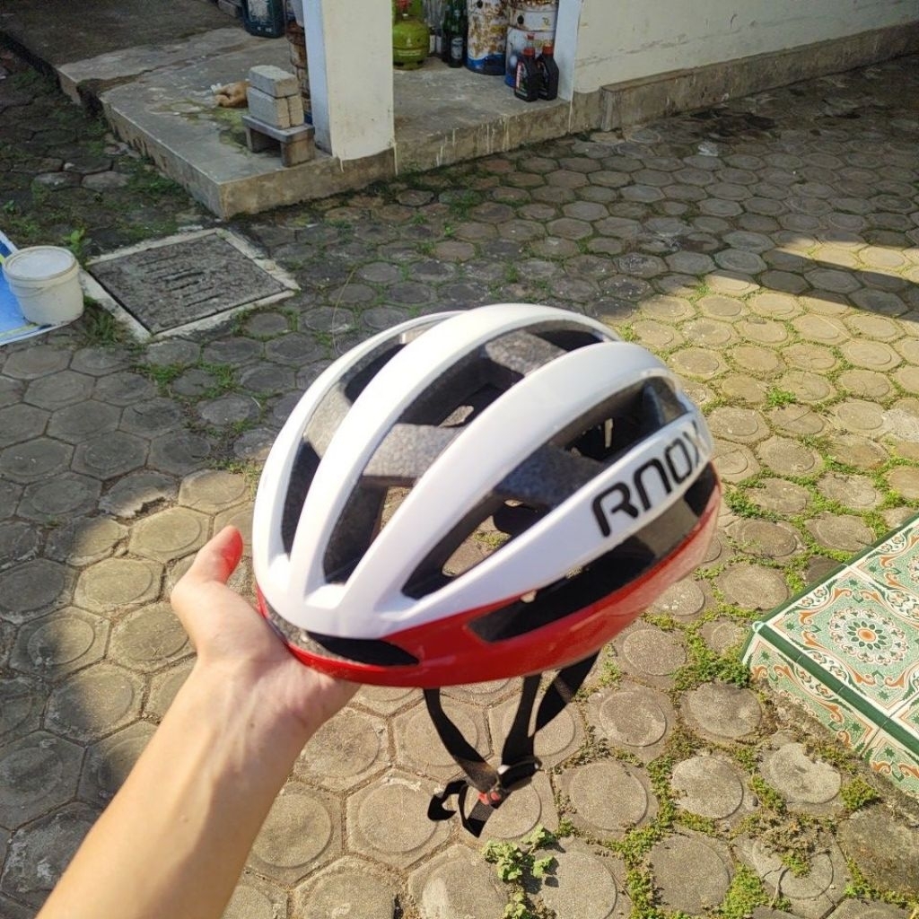 Helm Sepeda roadbike MTB sepeda lipat RNOX bekas mulus - merah putih