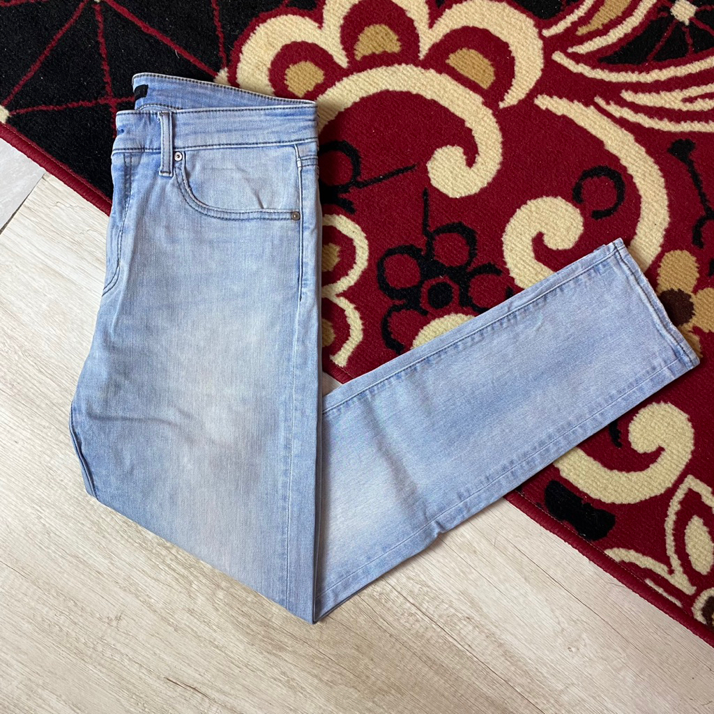 UNIQLO JEANS SECOND ORIGINAL