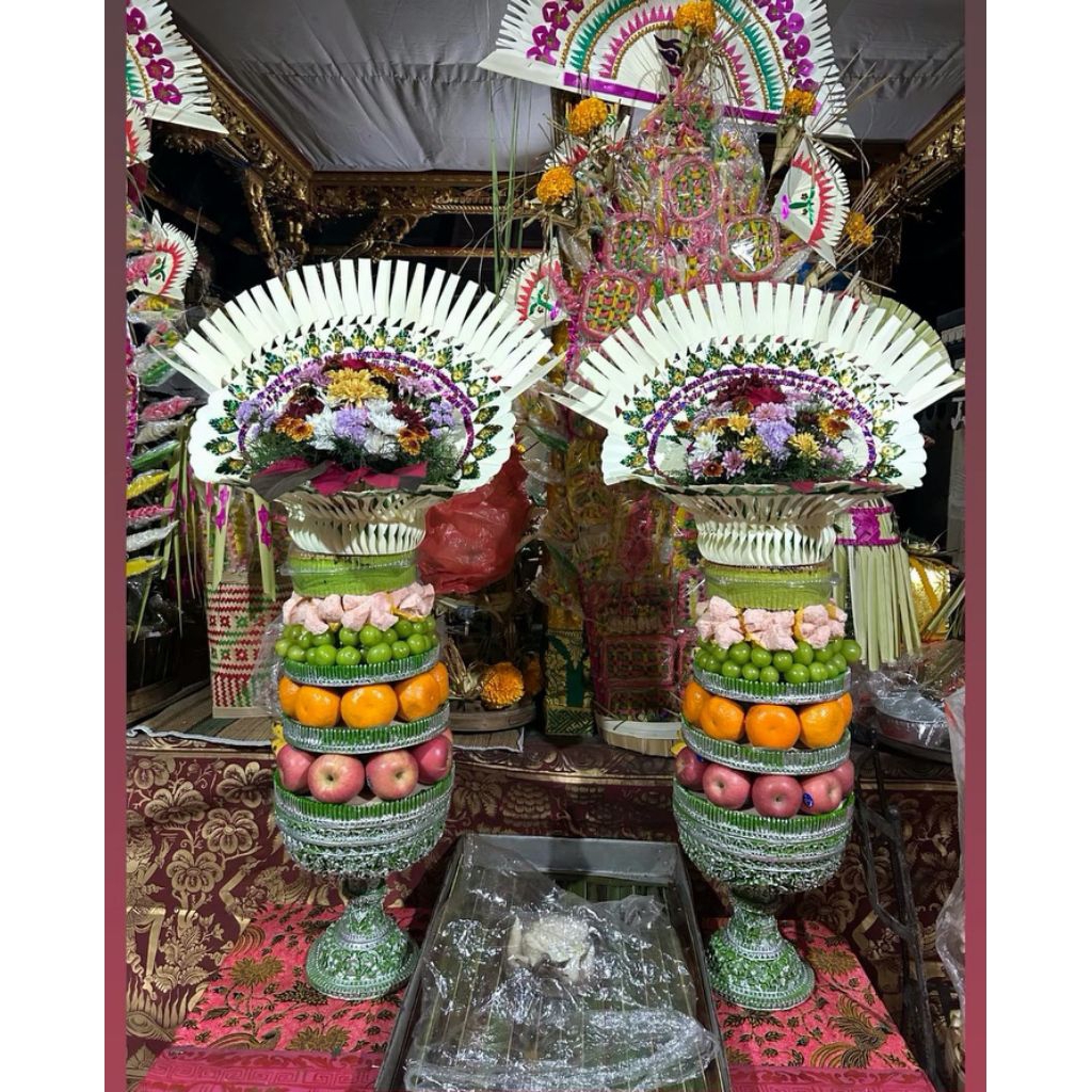 Canang/Sampian Gebogan