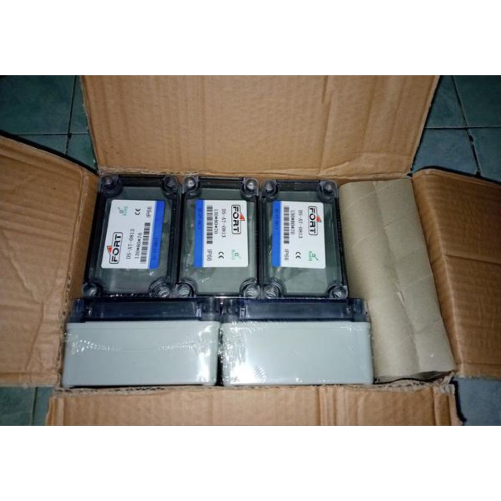 FORT JUNCTION BOX TRANSPARAN ABS IP66 DS AT 0811