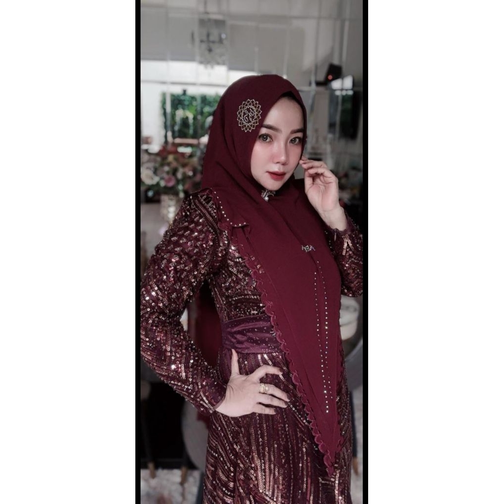 Gamis pesta by faesta Po izora Maroon