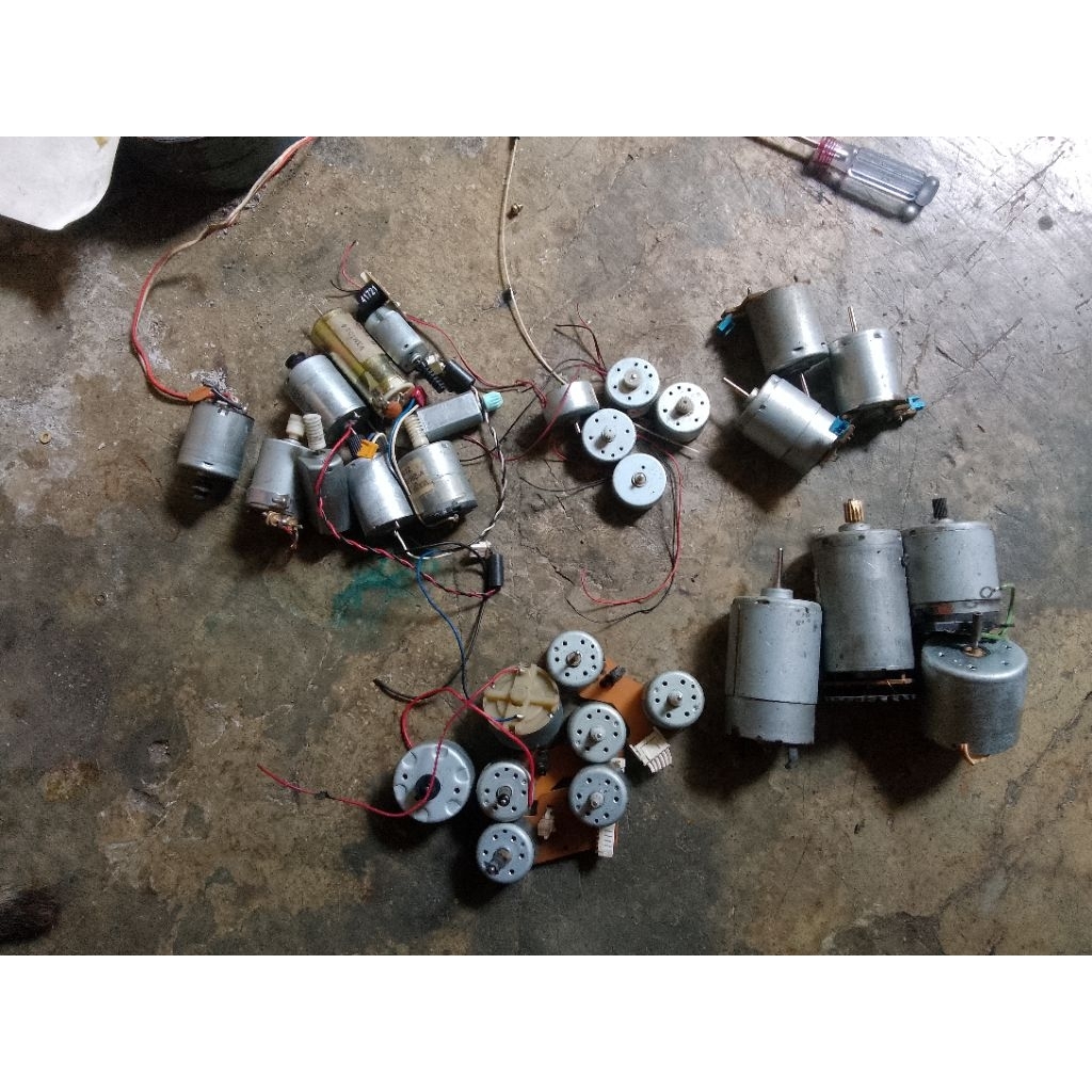 Dinamo untuk layangan bekas printer DVD VCD