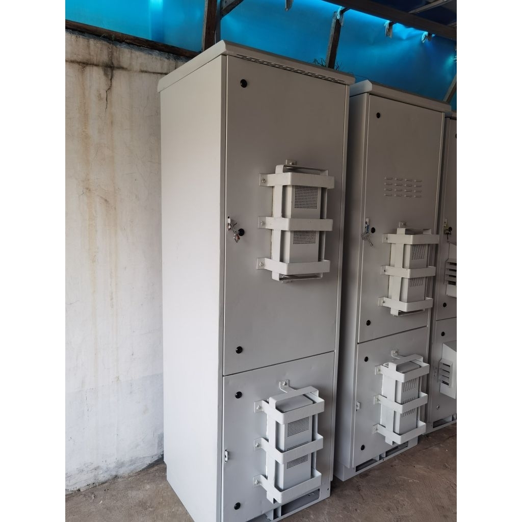 rack server Outdoor 42U cabinet air conditioner