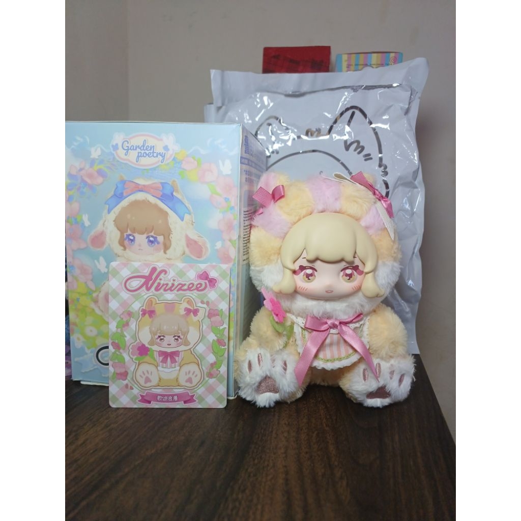 Ninizee Garden Poetry Plush