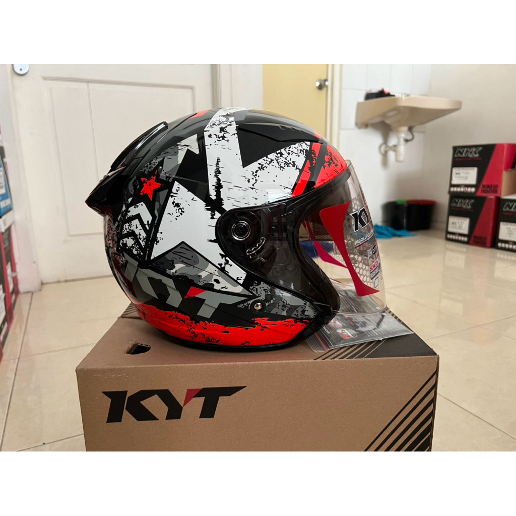 HELM KYT GALAXY FLAT R MOTIF