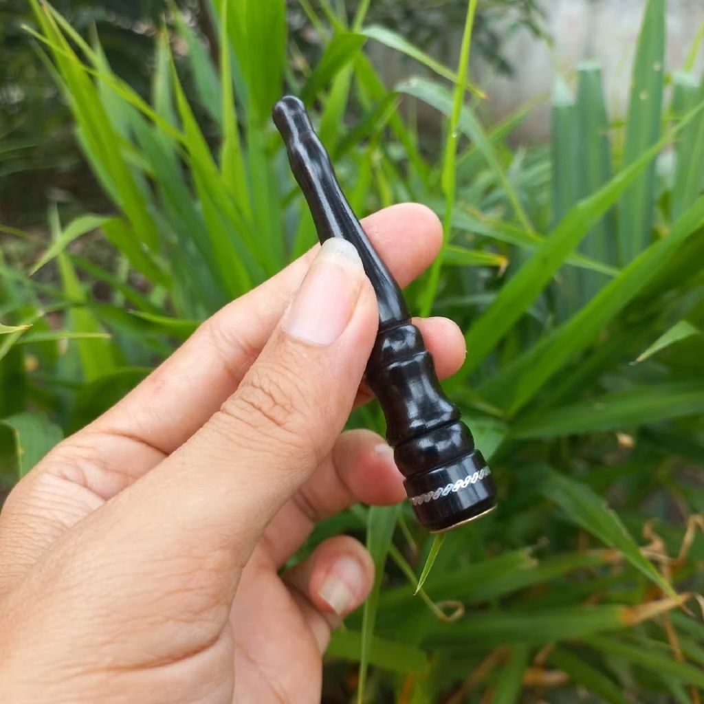 Once Pipa cangklong kayu kelor hitam kodel profil unik antik