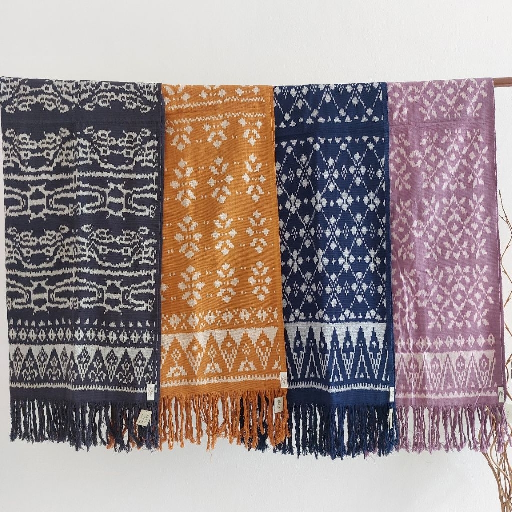 Aneka kain tenun asli dari pulau SabuRote, NTT - Rote Ndao