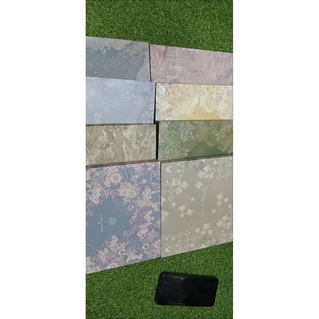 Buttonscarves TDP & DKk