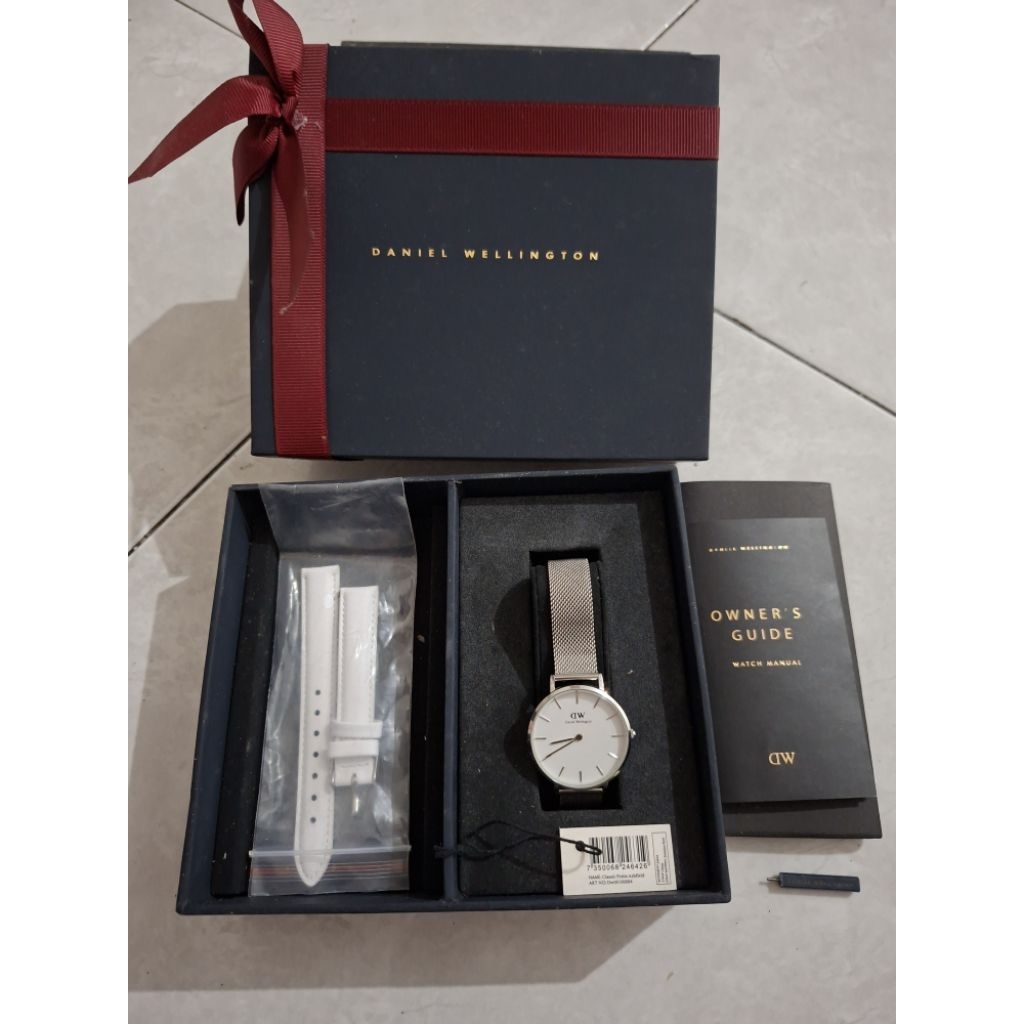 Preloved Daniel Wellington