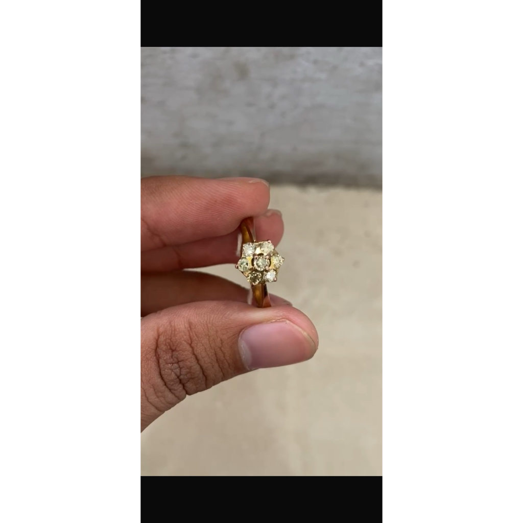 cincin emas berlian est 0,60crt 7pcs emas 300 berat 2,35gr