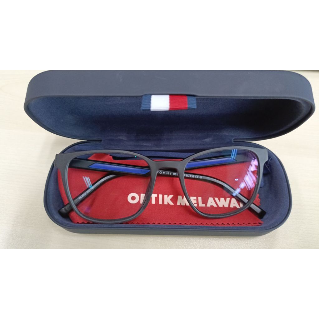 Kacamata Tommy Hilfiger TH 2205