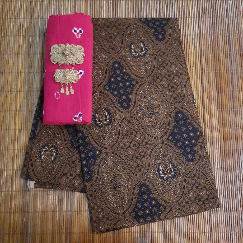 Batik Sogan Lawasan Solo