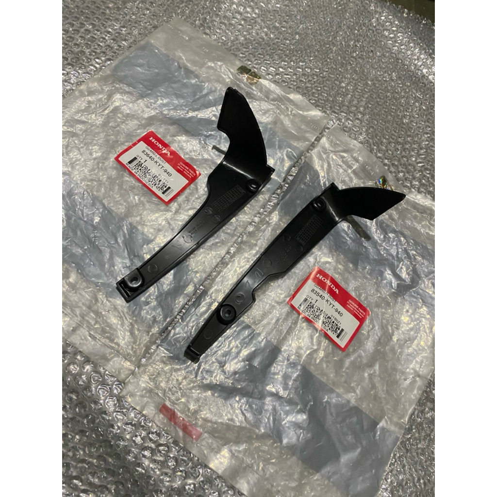 83540kyt940 83640kyt940 Guard Dust Kiri Kanan Set Scoopy Karbu 83540-kyt-940 83640-KYT-940 Ori Honda
