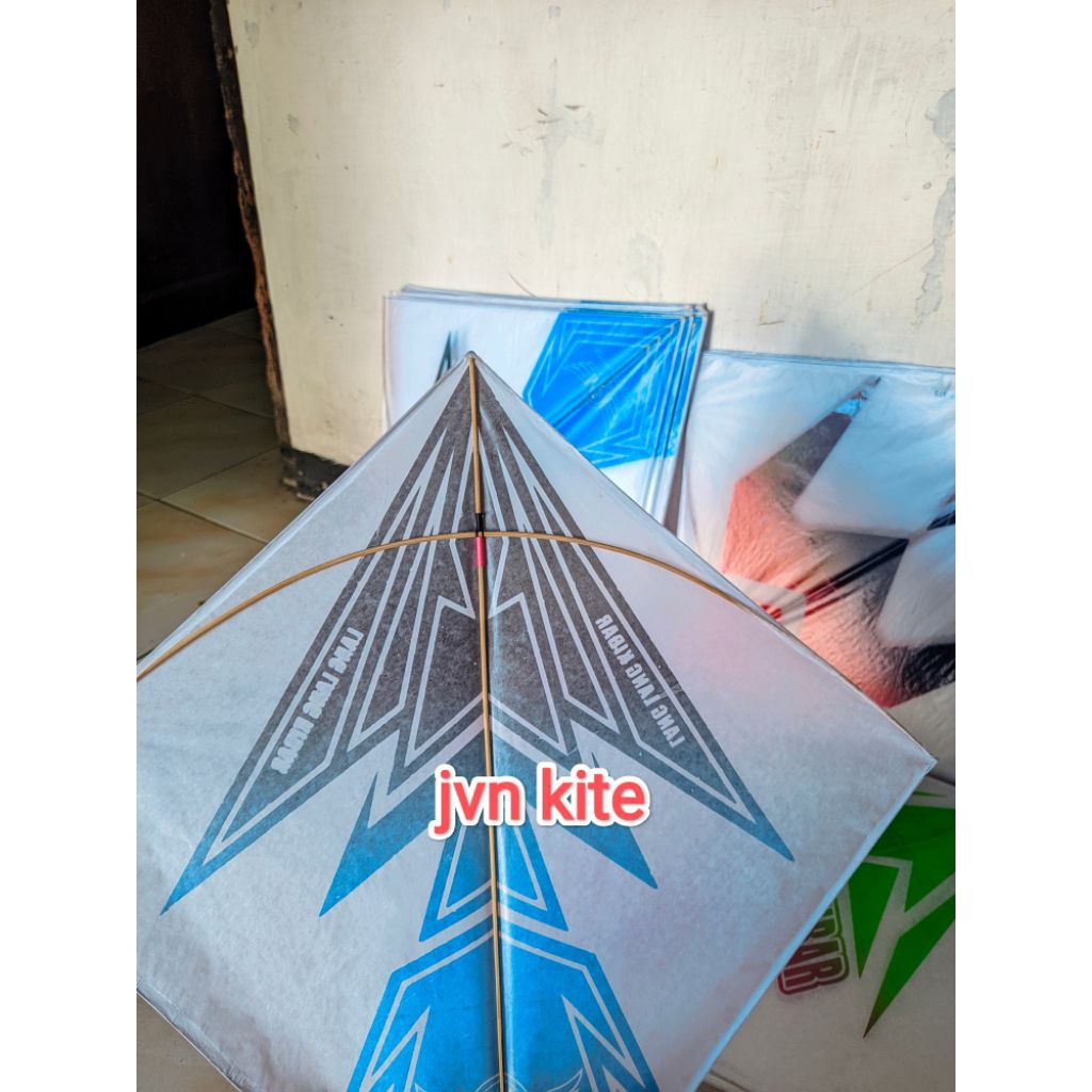 layang layang sukhoi super lilitan atas bawah arku bahan superan