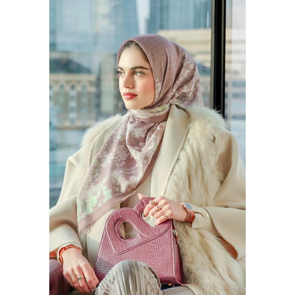 MODINITY Buttonscarves Sale BS British 2 Square Voal AS IS Buttonscarves Defect Minor