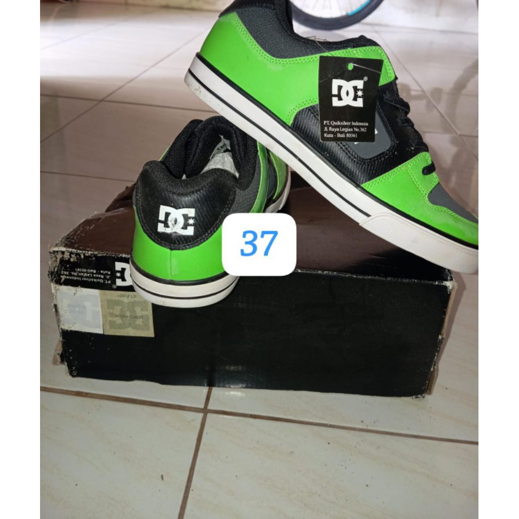 sepatu DC original green