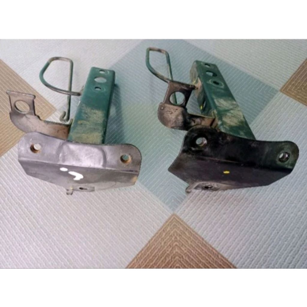 Dudukan tameng mio j original copotan