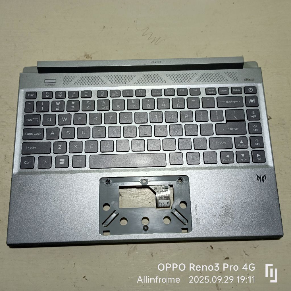 frame + Keyboard Acer Predator Triton 300 Pt314-52s ORIGINAL MINUS RETAK