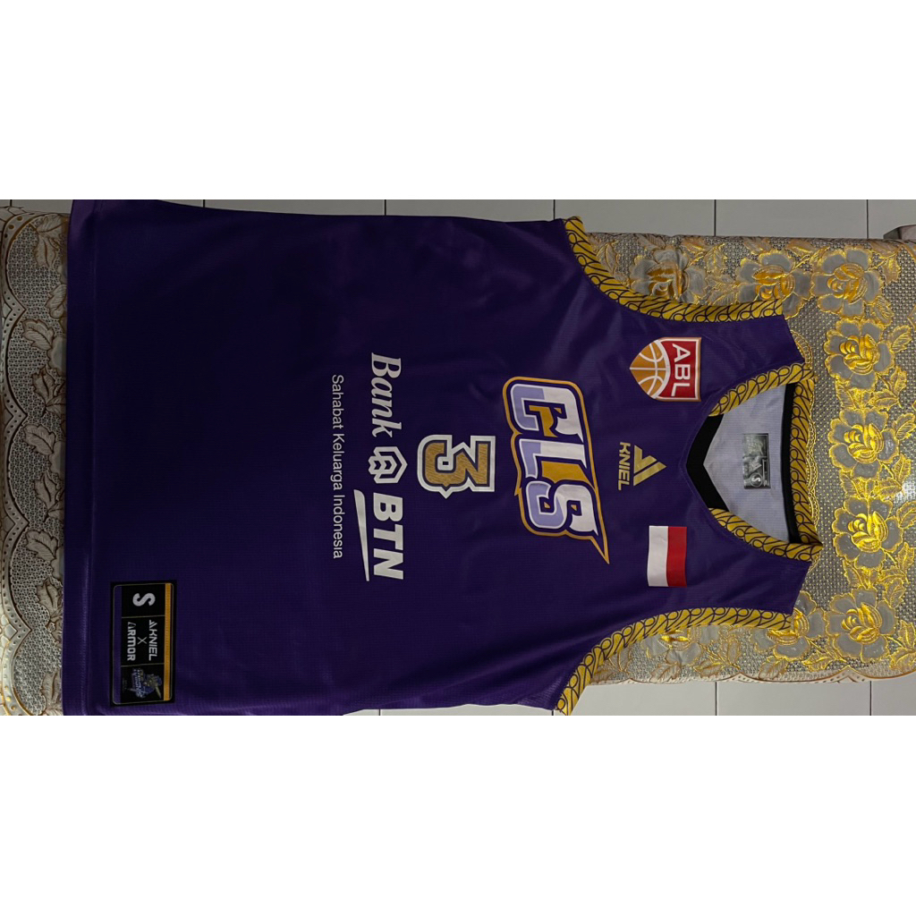 Jersey Original Kneil CLS Knight Jawato #3 size S, Bekas koleksi jarang dipakai. Kondisi masih mulus