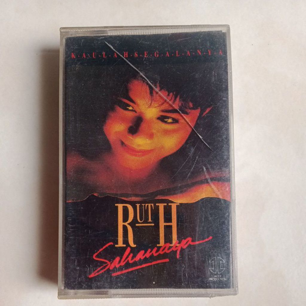 kaset pita Ruth Sahanaya