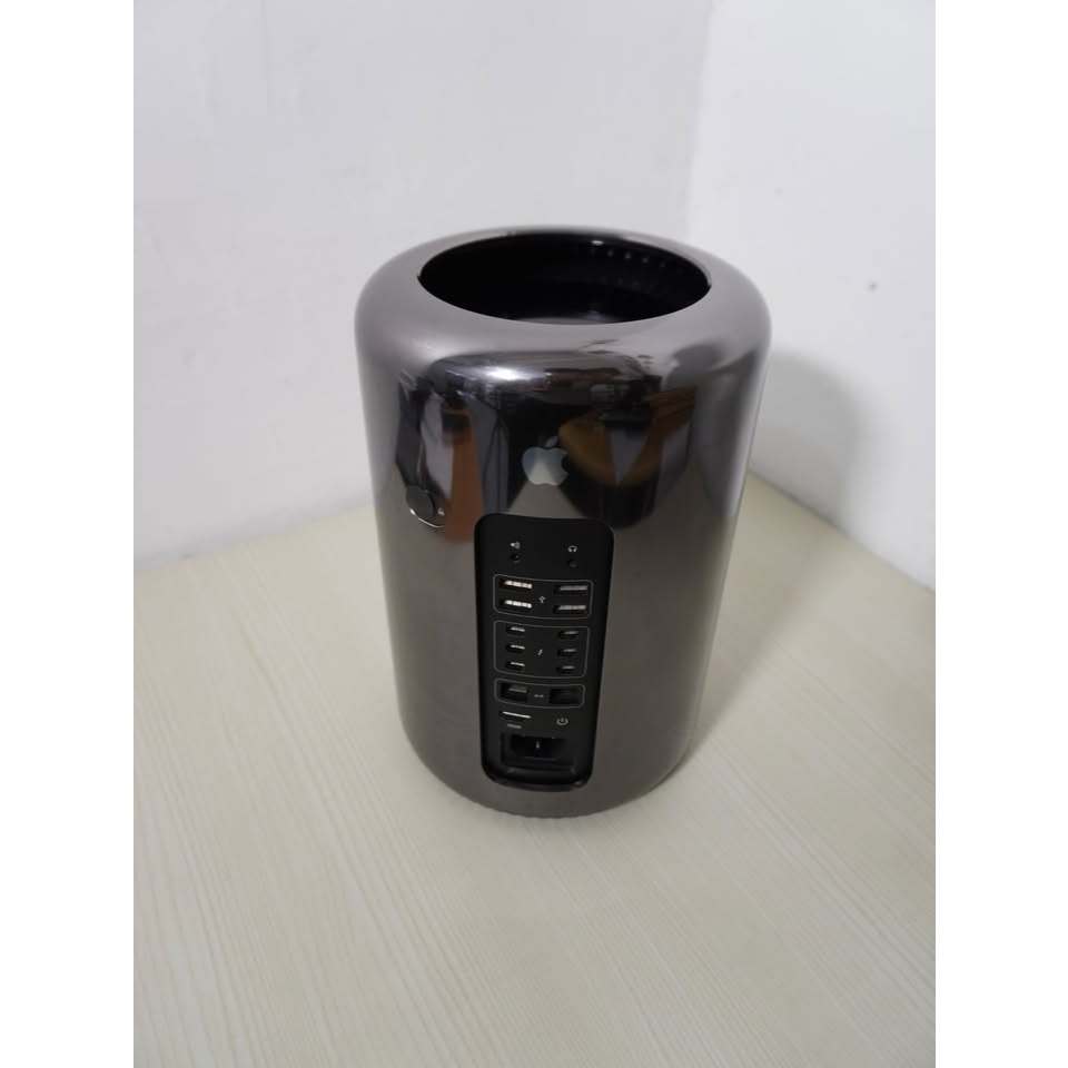 Apple Mac Pro (2013) – Intel Xeon | RAM 32GB | SSD 256GB | Dual AMD FirePro D300