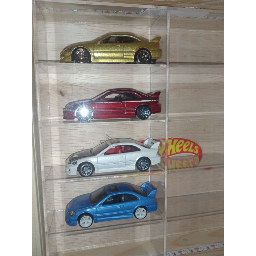 Diecast hotwels Honda Civic si lose mulus jual semua. sama rak isi 10 Uda Lampu LED