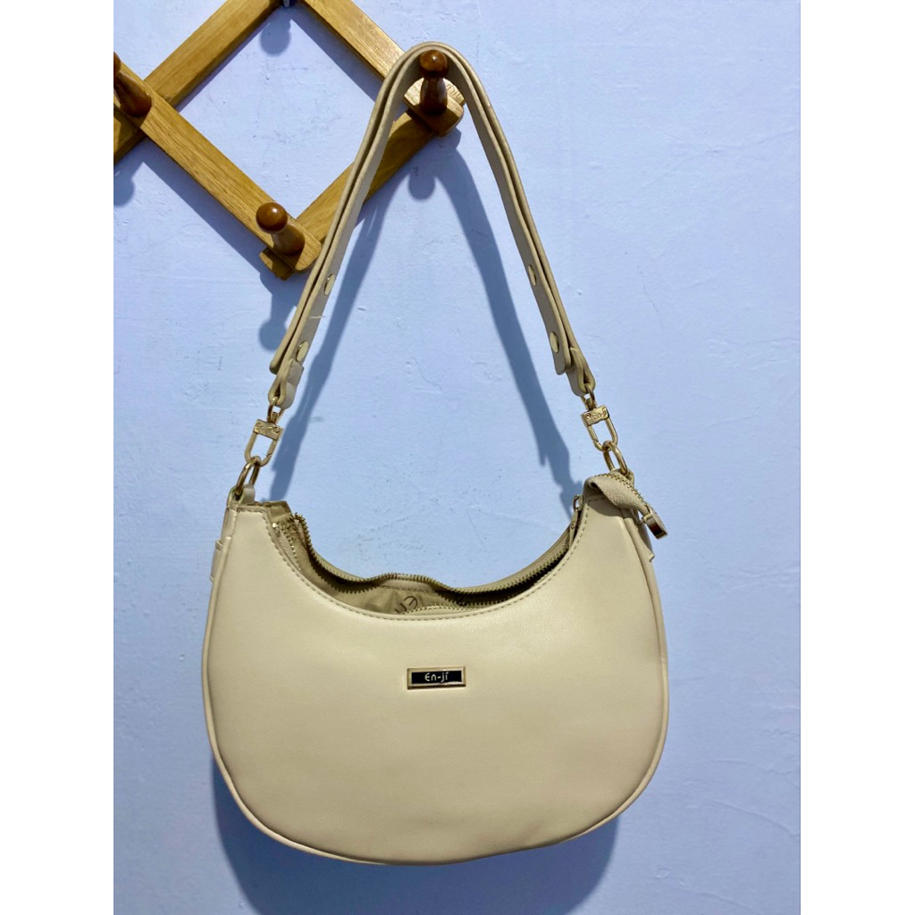 Preloved ENJI Shoulderbag