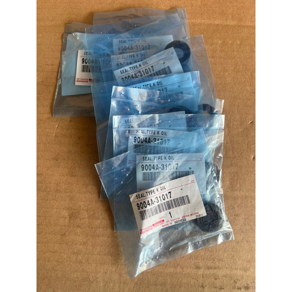 SEAL TONGKAT PERSNELENG TUAS TRANSMISI AVANZA RUSH 9004A-31017 ORIGINAL ASTRA 100%
