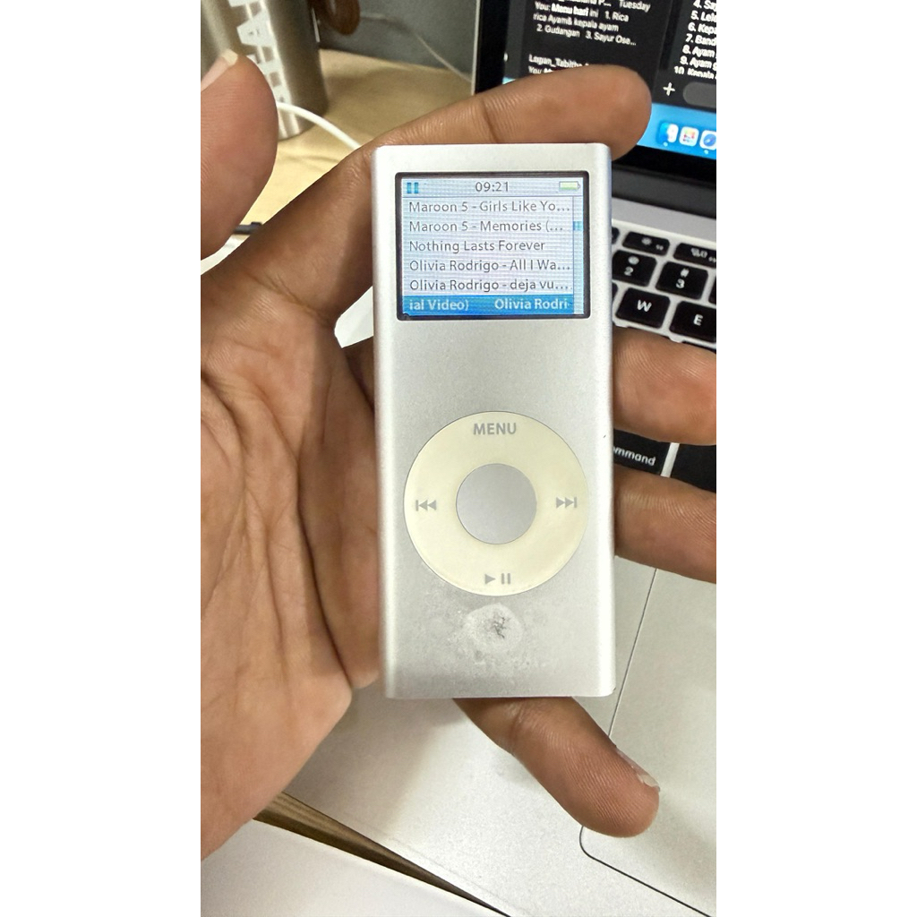 Ipod nano gen 2 (2 GB/Unit Only)