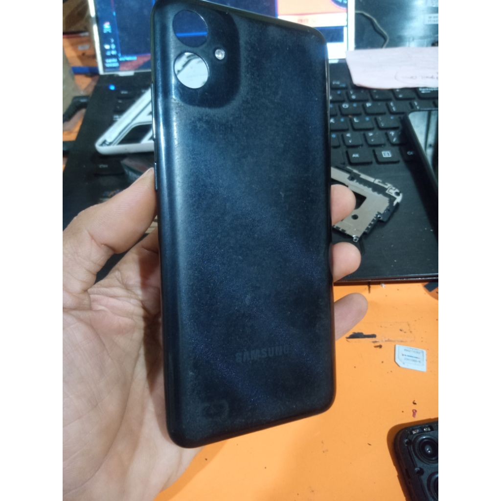 backdoor Samsung a04e bekas ori copotan sesuai gambar