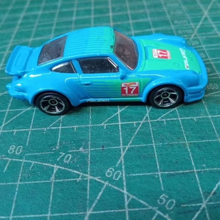 Hot Wheels Porsche 934 Turbo Rsr Falken biru - loose tanpa kemasan