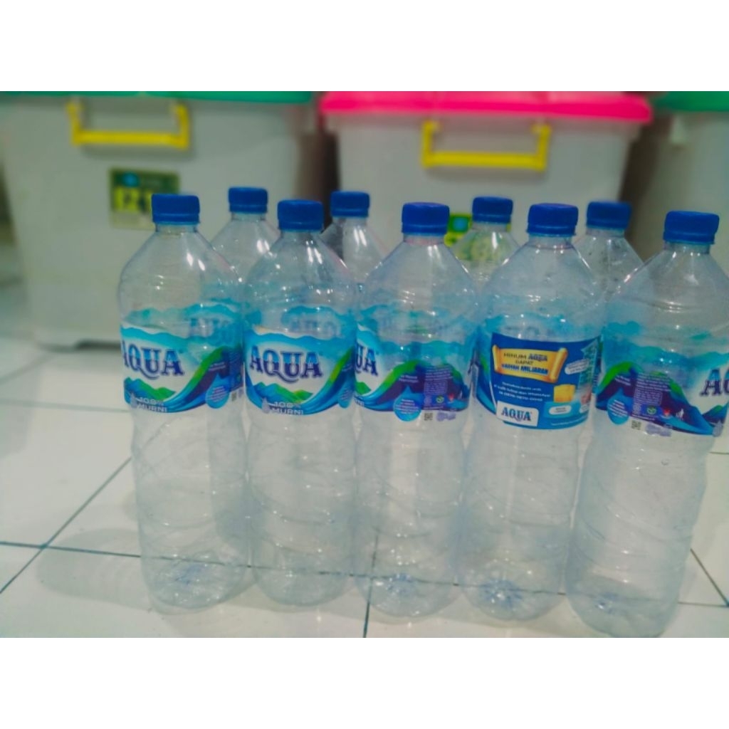 10 pcs botol aqua bekas 1,5L sekali pakai di jamin bersih