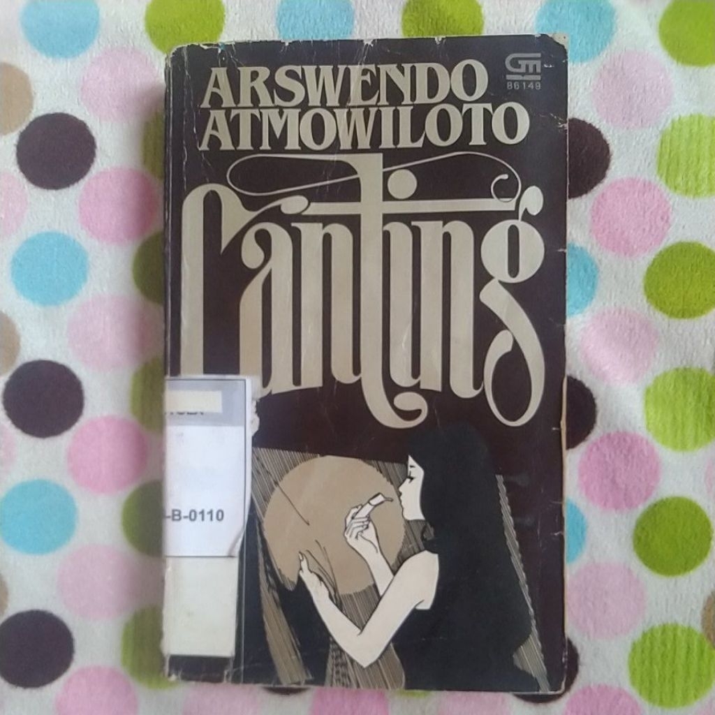 Novel preloved Canting, Arswendo Atmowiloto.