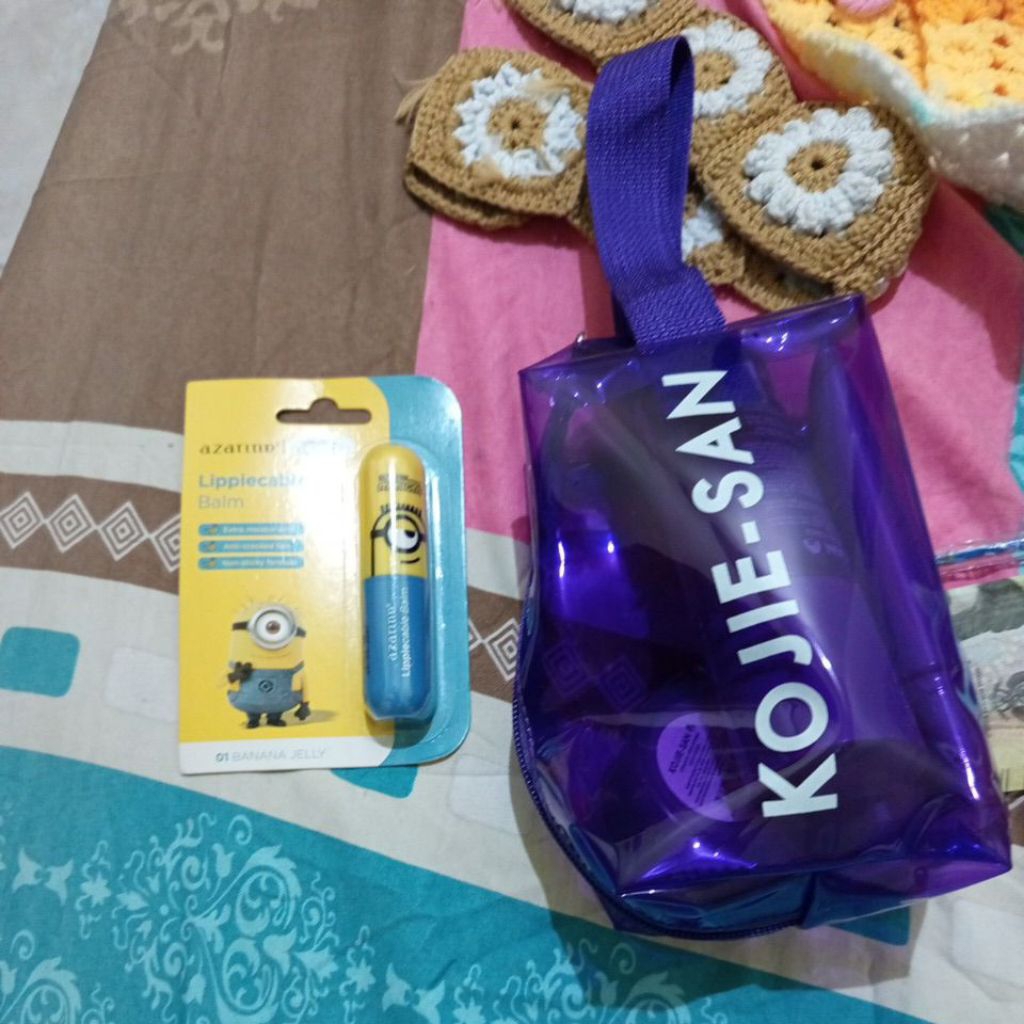 preloved skincare kojie san whitening dan lip balm azarine minion banana new