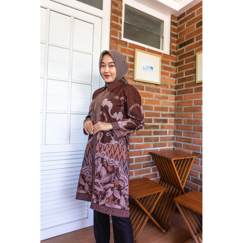 Tunik abstrak mahony berbahan katun berlapis tricot