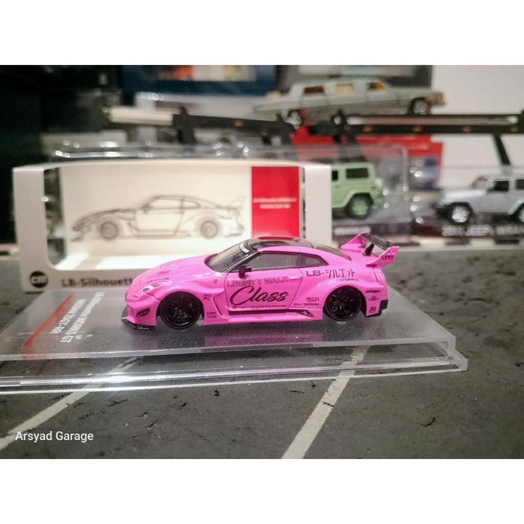 Diecast CM Model LBWK Nissan Skyline GTR R35 35GT RR Pink Class Minus Ban cadamgan