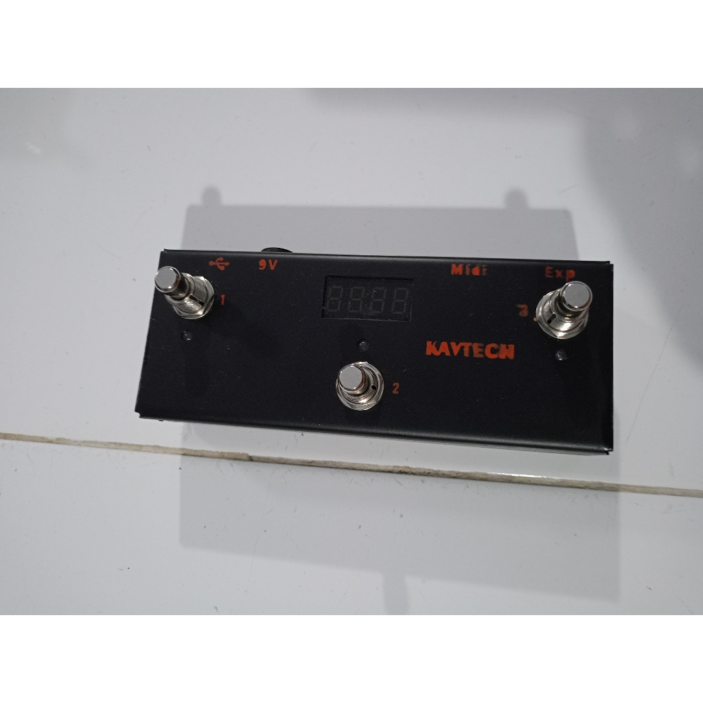 Midi Controller Kavtech 3 Switch Elite