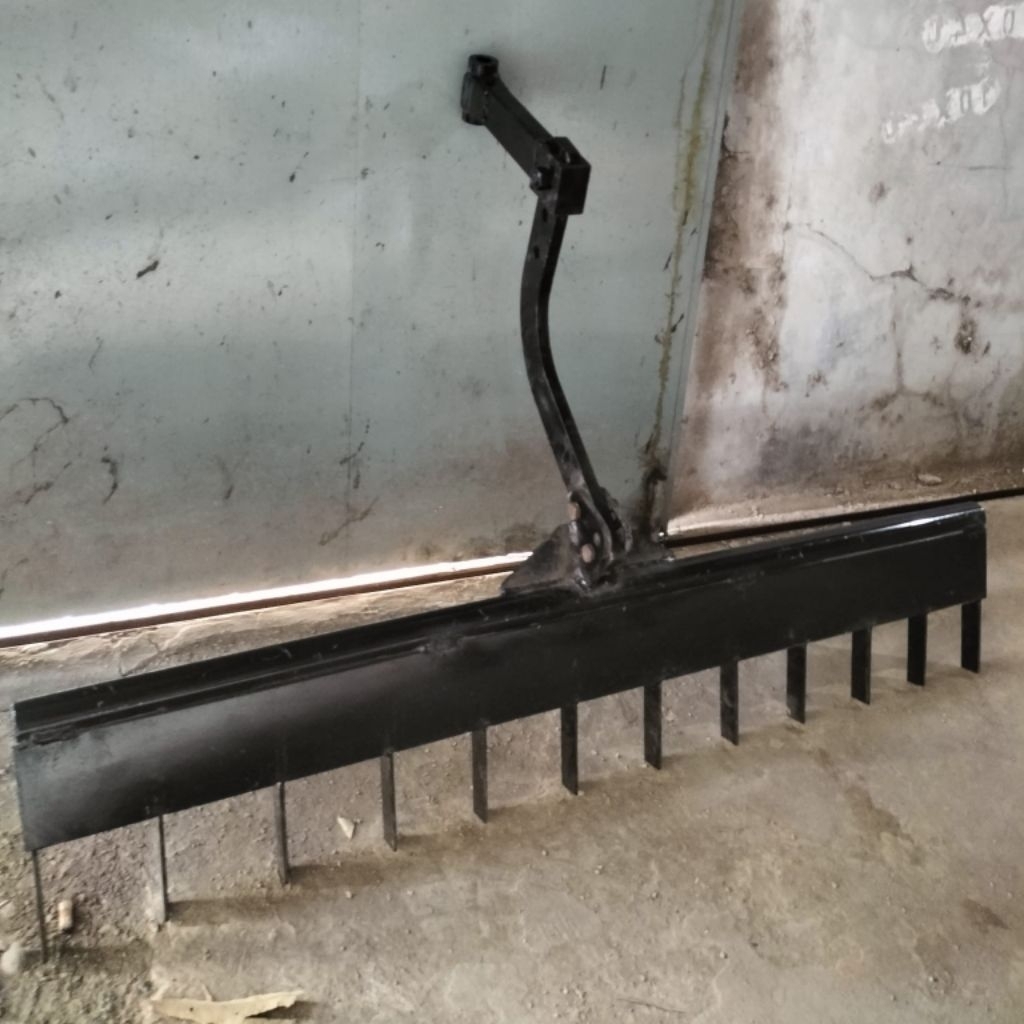 Garu Traktor G1000, G1000 BOXER, IMPALA, dan CAPUNG Alat Bajak Sawah