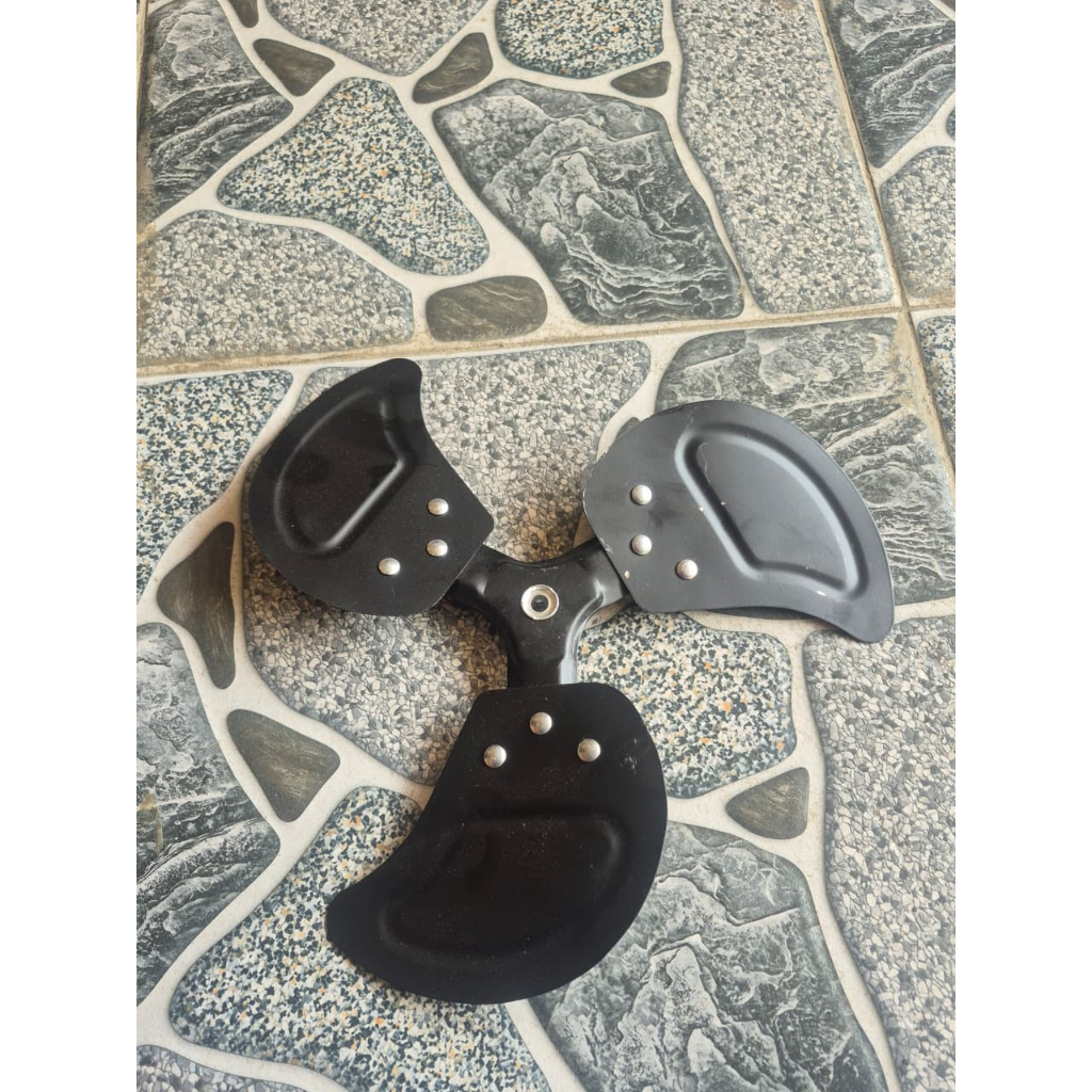 Baling kipas angin tornado besi 12 inch As 8 mm regency Sekai