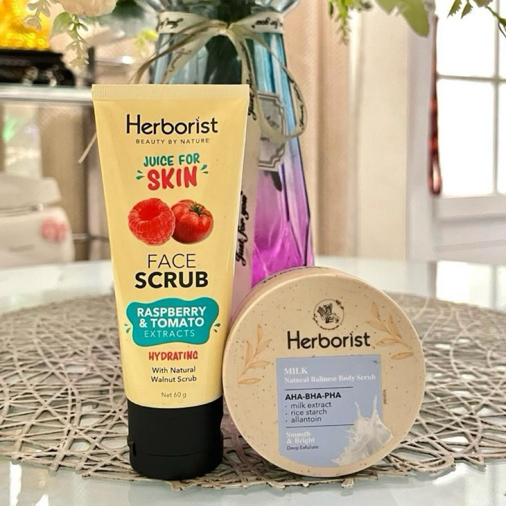 PAKET Herborist Face Scrub Raspberry&Tomato 60 gr + Herborist Milk Natural Balinese Body Scrub AHA-B
